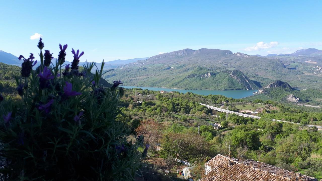 B&B "Za' Vittoria"#Lagodibomba Eksteriør bilde
