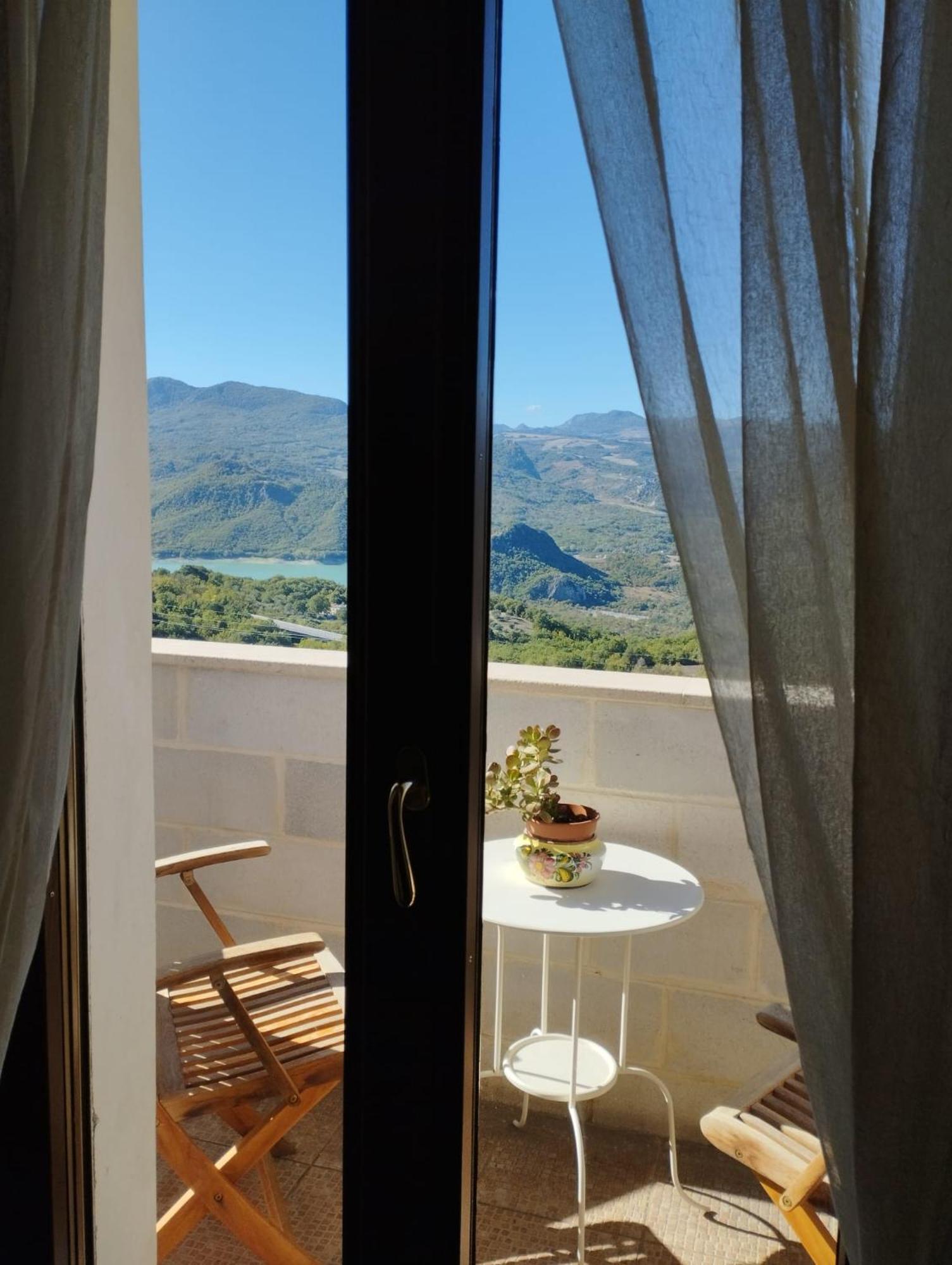 B&B "Za' Vittoria"#Lagodibomba Eksteriør bilde